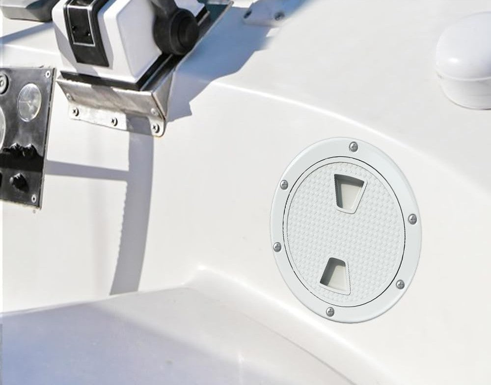 "Marine deck fittings – stainless steel cleats, chocks, and hardware for secure and reliable boat rigging"