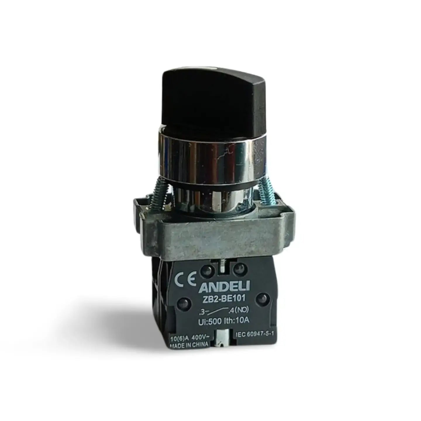 Andeli DB2-BD33 selector switch with 3 positions for versatile control panel use. Robust and durable design ensures reliable multi-position switching in industrial and automation systems. Easy to install and operate with clear position indicators.

