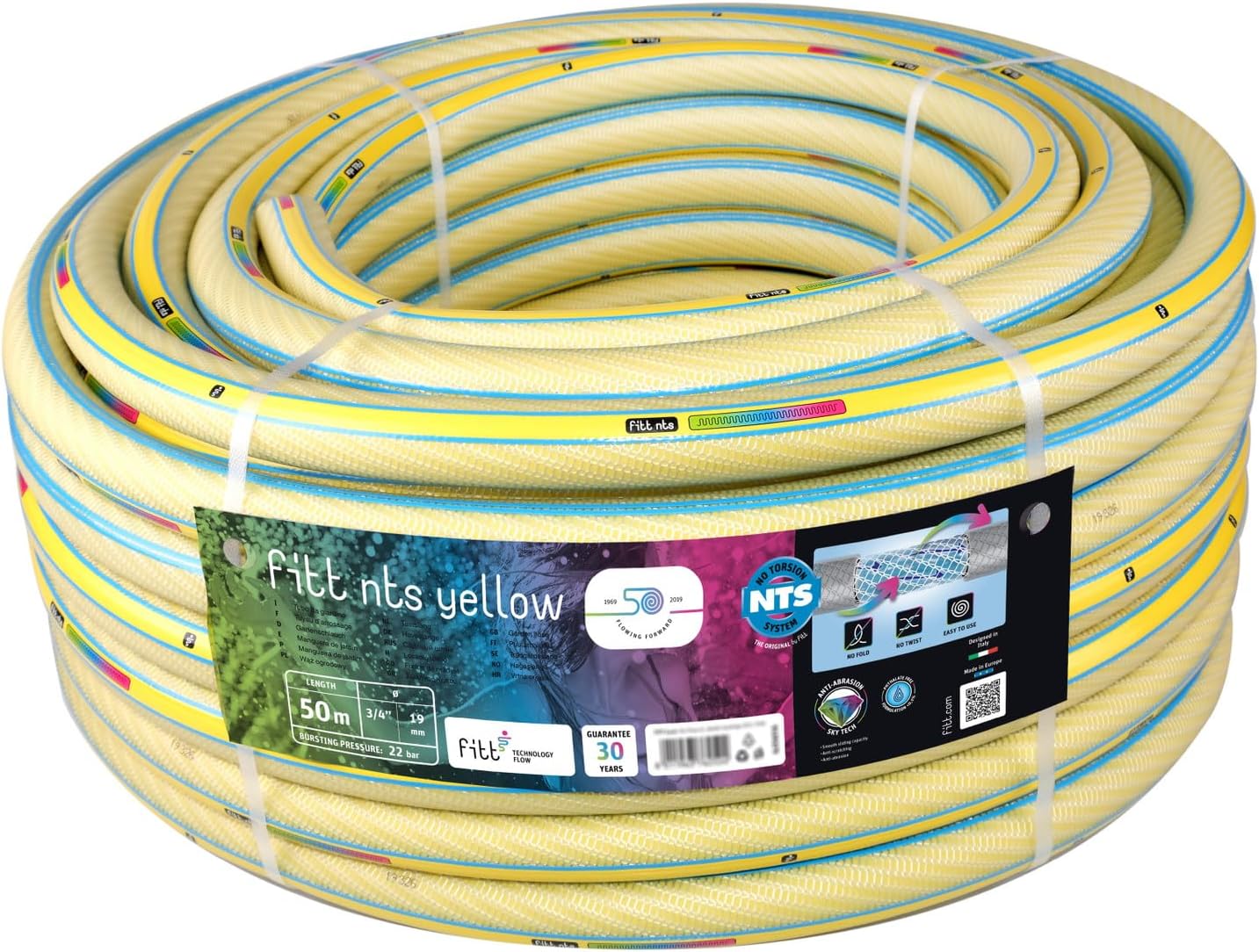 FITT NTS 6-layer garden hose with anti-twist NTS® technology, SKY TECH® abrasion-resistant surface, and black anti-algae inner layer. UV and extreme temperature resistant (-20°C to +60°C). Ideal for tough gardening, washing, and cleaning tasks. Backed by a 30-year warranty.