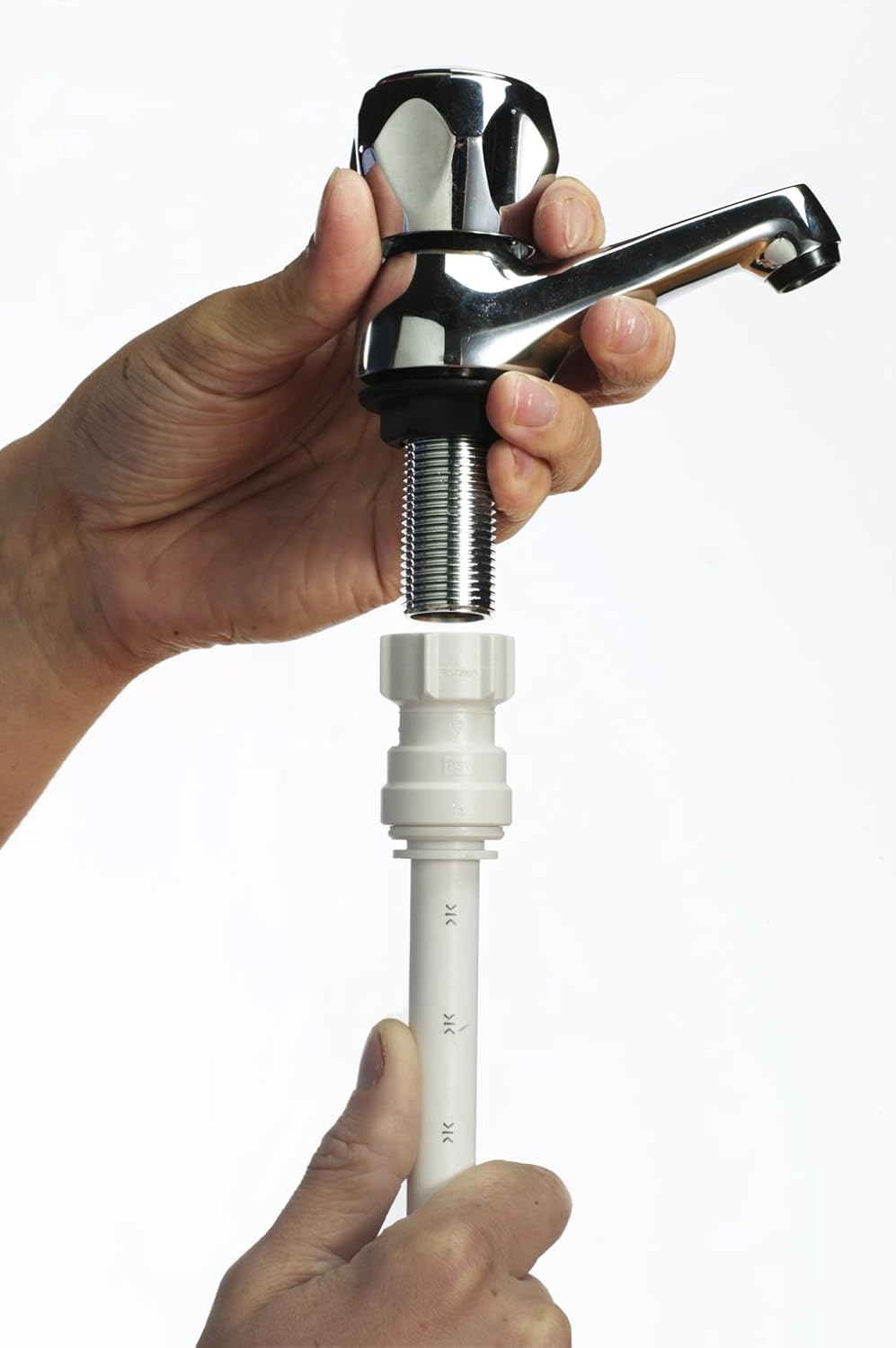 JG Speedfit Female Tap Connector with push-fit design for connecting 15mm or 22mm pipe to 1/2" or 3/4" BSP male threads. Features a brass swivel nut for secure fitting. Tool-free, flame-free installation ideal for hot/cold water and heating systems. Works with copper, PEX, and PB pipe.


