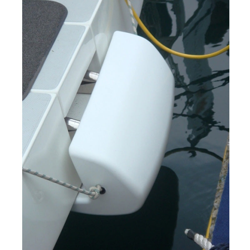 OCEAN MATCH 80 stern fender designed for transom protection on powerboats and yachts. Constructed from impact-absorbing, UV-resistant marine-grade material. Ideal for stern-to docking in marinas. Durable, easy to install, and built for long-term performance in all marine conditions.

