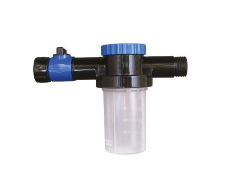 Star Brite Salt Off Applicator – convenient hose-end tool for applying Salt Off solution to engines, trailers, and marine equipment. Helps remove salt deposits and prevent corrosion. Ideal for flushing outboards and cleaning salt-exposed surfaces.